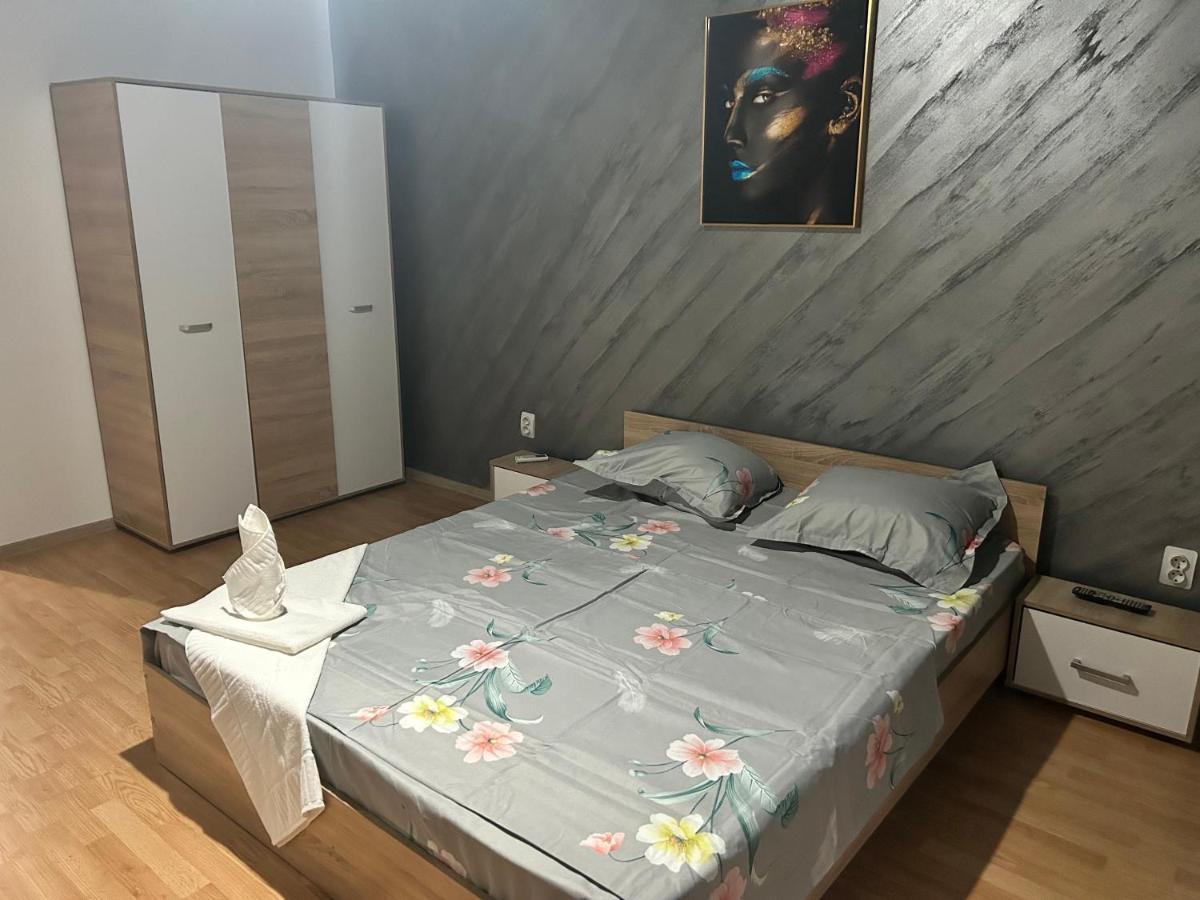 Apartament Regim Hotelier 1 Camera Galaţi Exteriér fotografie